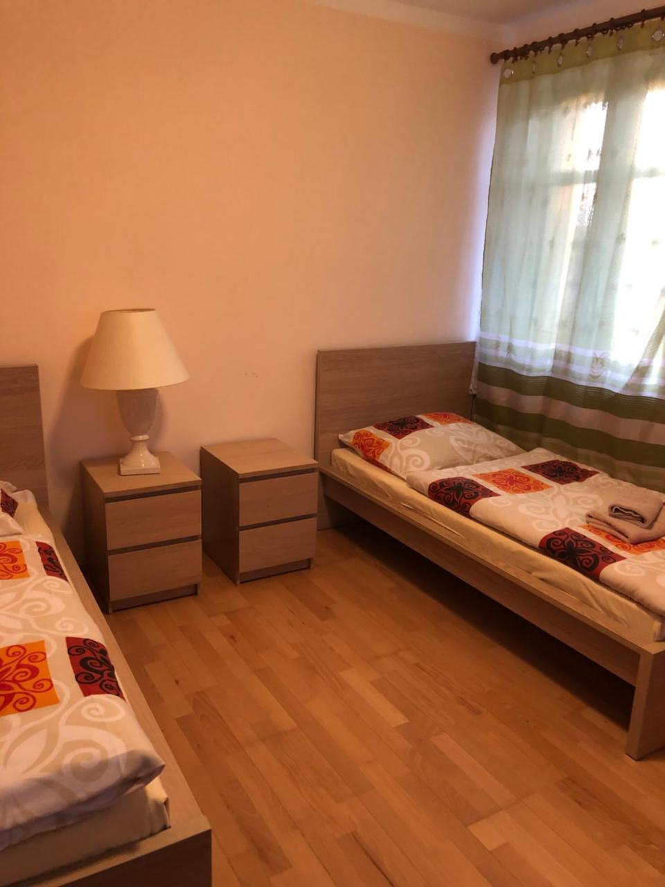 Art Star Hotel Hostivice Esterno foto